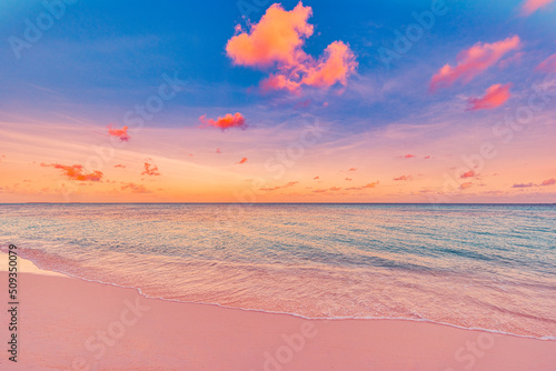 Amazing closeup beach sunset, endless blurred horizon, incredible dreamy sunlight. Relax, tranquility bright beach sand, rays. Positive energy serene solitude sea view. Summer beach golden skyline © icemanphotos
