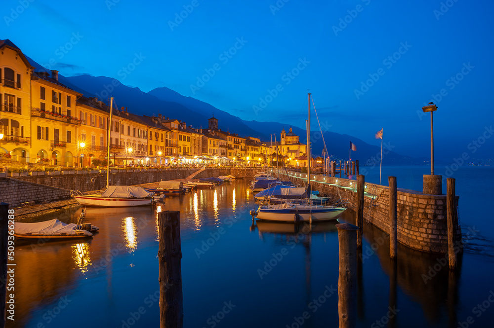 Obraz premium Port and historic house facades in Cannobio on Lake Maggiore in Northern Italy