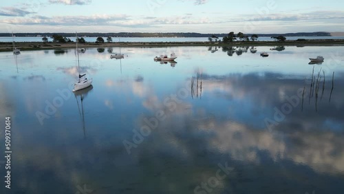 Magnifique vu du bassin d'arcachon avec des bateaux