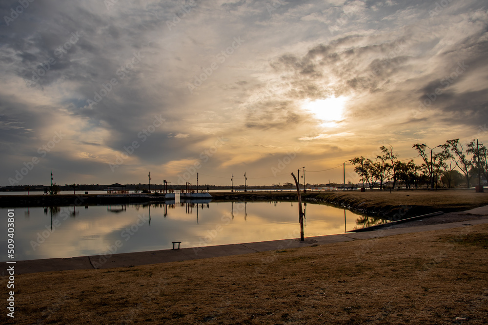 Fototapeta premium sunset over the lake