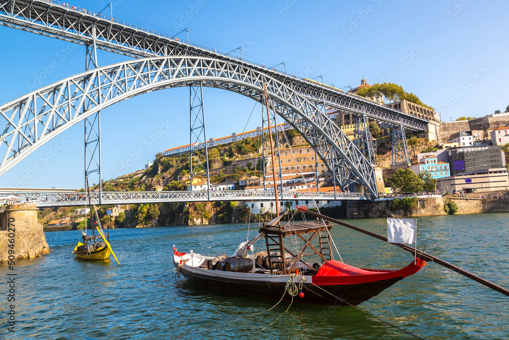 Boats with wine barrelsr in Porto