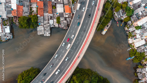 Recife Pernambuco Nordeste RioMar Prédios Casas Pina Cabanga Afogados Rios Enchente Favela Mansões Desigualdade Ponte Transporte Carros 