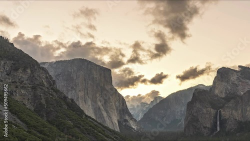 Tunnel View - Yosemite National Park Night to Day Beautiful Cloudy Sun Timelapse photo