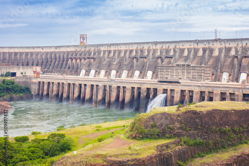 Front structure of the Itaipu hydroelectric plant