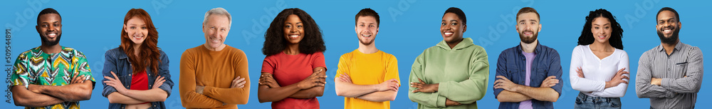 © Prostock-studio - Multiracial people with arms crossed smiling at camera © Prostock-studio - Multiracial people with arms crossed smiling at camera