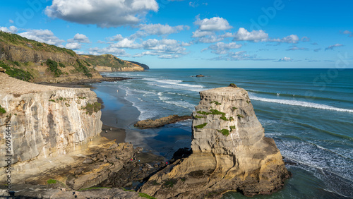 Wallpaper Mural Muriwai Beach, Auckland, New Zealand Torontodigital.ca