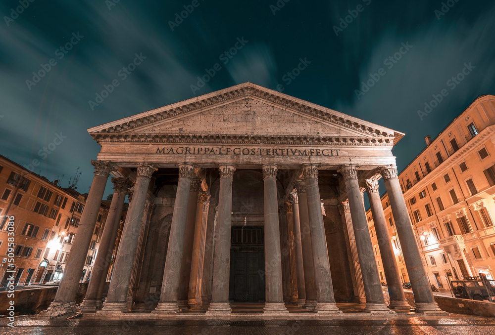 Fototapeta premium Urban landscapes, Pantheon of Agrippa, Roma, Italy.