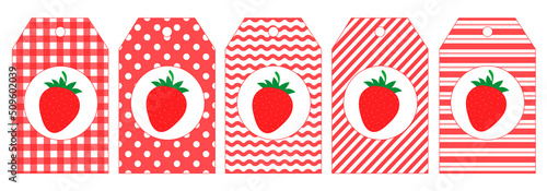 Set strawberry gift tags templates