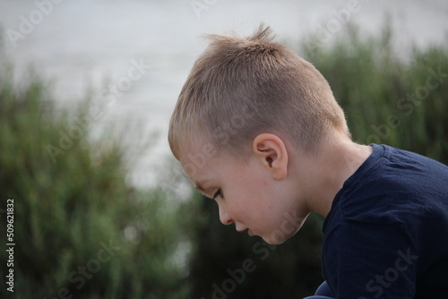 garçon  blond