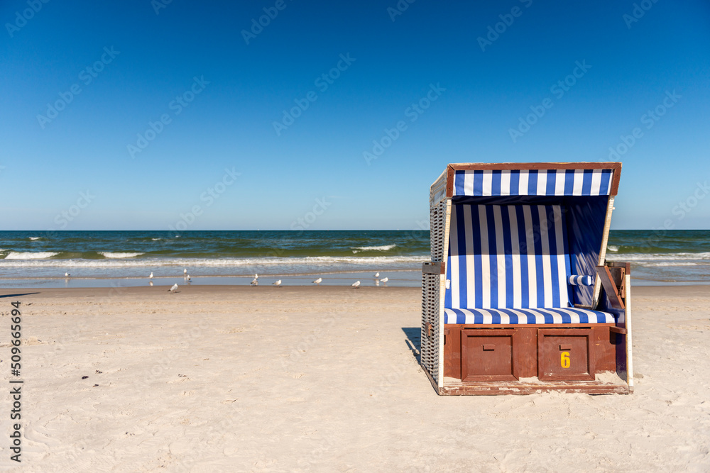 piaszczysta plaża - obrazy, fototapety, plakaty 