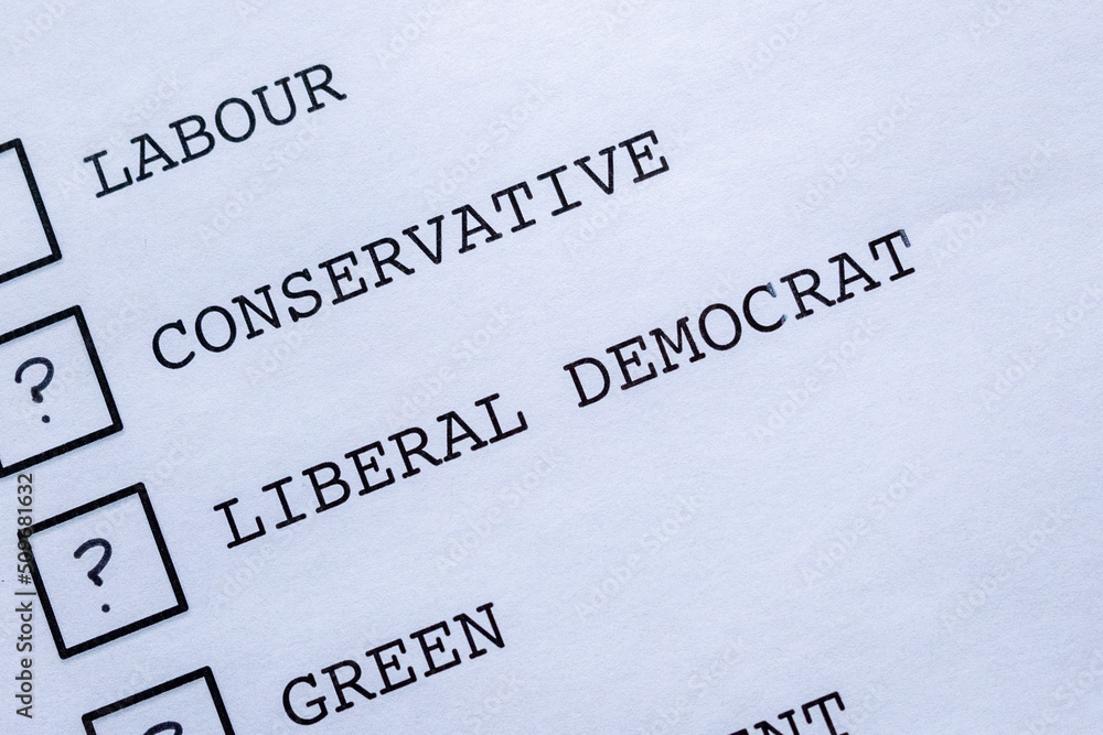 voting slip Labour conservative liberal green independent  - obrazy, fototapety, plakaty 