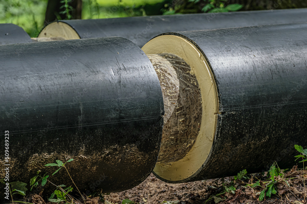 Laying pipes of large diameter. Large pipes with thermal insulation. Laying pipes of large diameter. Large pipes with thermal insulation.