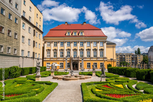 Muzeum Miejskie – dawny pałac królewski