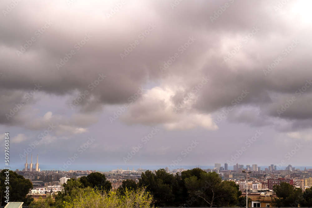 Obraz premium aerial view of the city of Barcelona on a cloudy day