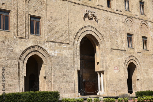 Façade du palais de la Zisa à Palerme. Sicile