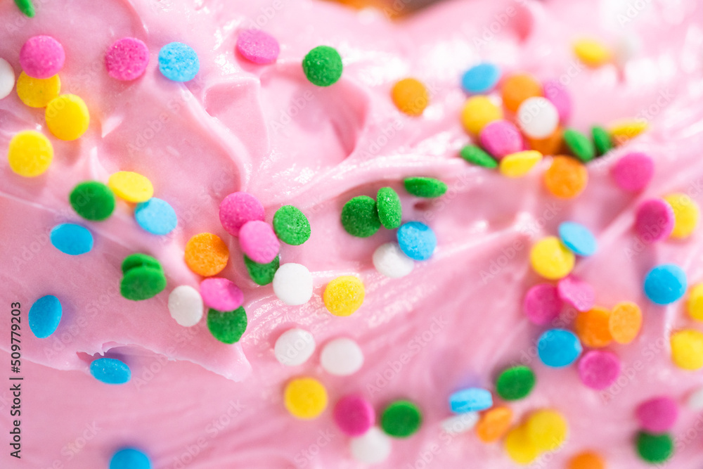 Funfettti Bundt Cake Funfettti Bundt Cake