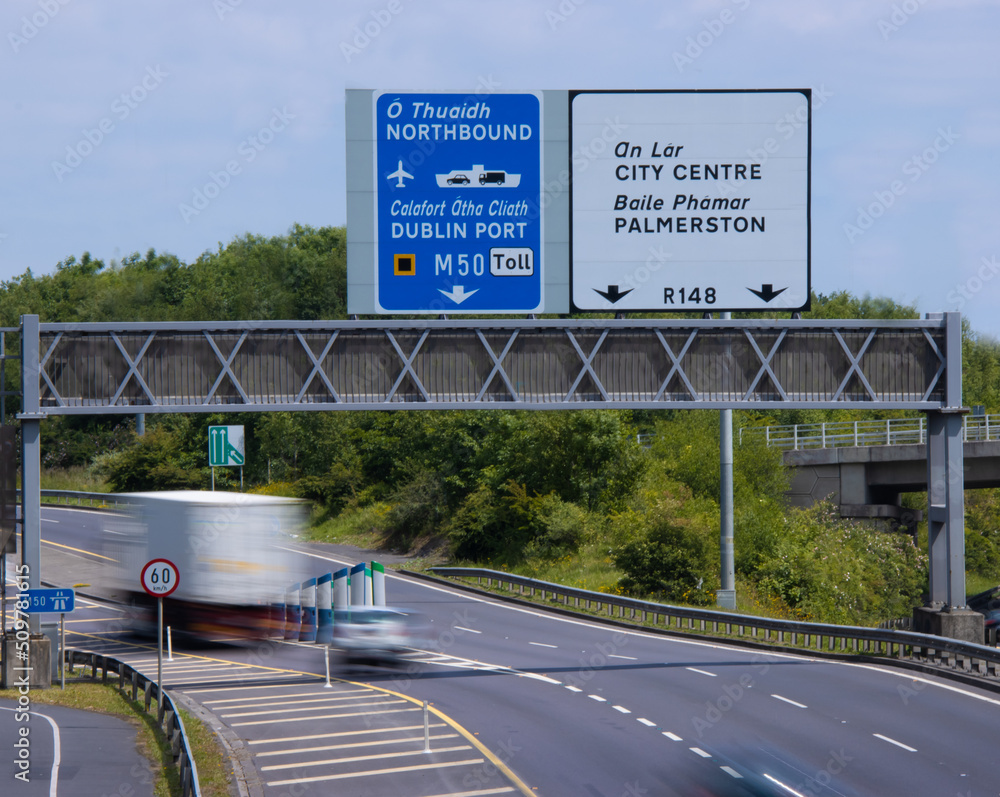 Fototapeta premium entrance to M50 toll motorway in Dublin, Ireland
