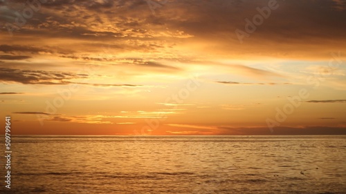 Golden sunset © Inyoman