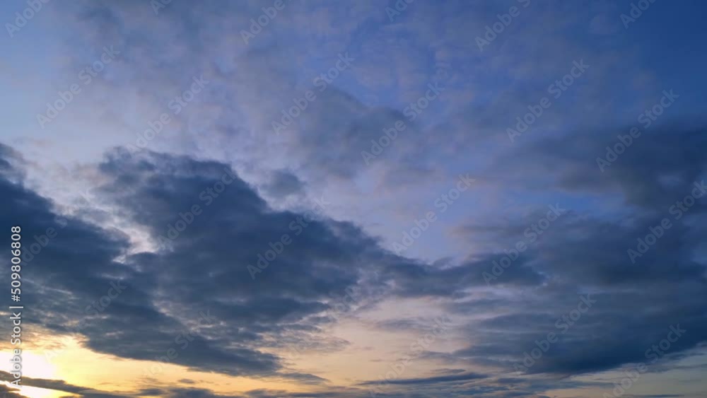 4K UHD : Timelapse of beautiful sky with clouds background, sky with clouds and sun. cloud time lapse nature background. Summer sky
4K UHD : Timelapse of beautiful sky with clouds background, sky with clouds and sun. cloud time lapse nature background. Summer sky
