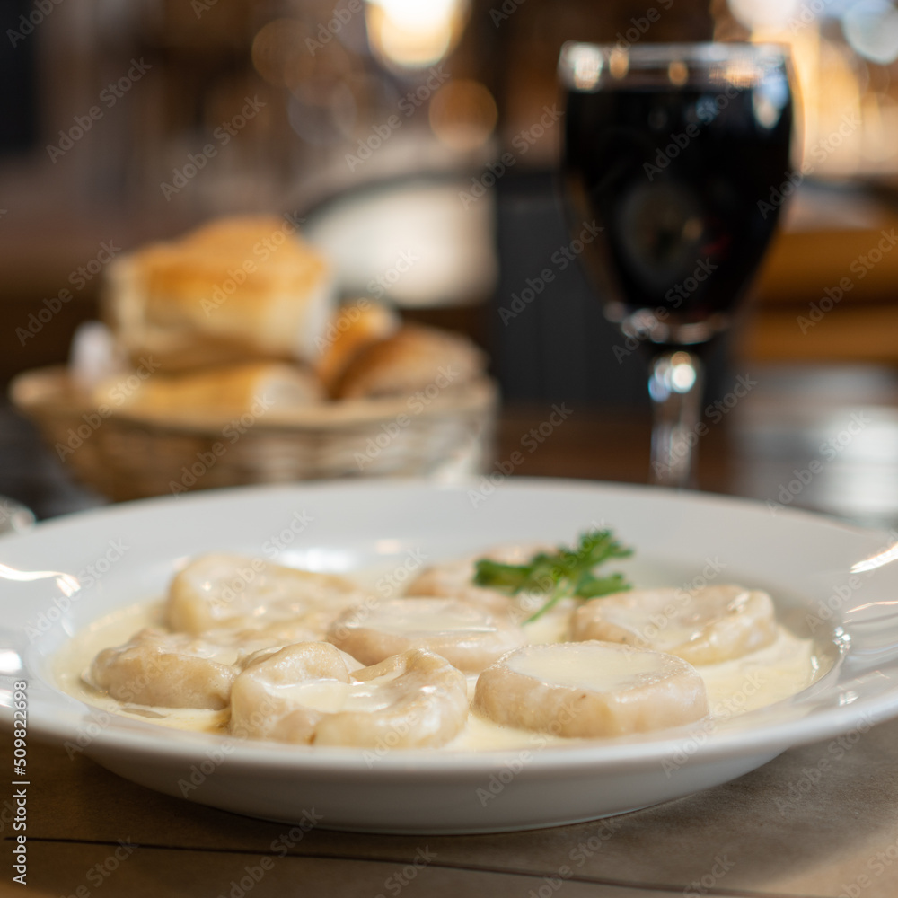 pasta stuffed with white sauce