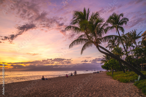 dekoracje na plaży kaanapali na wyspie maui na hawajach