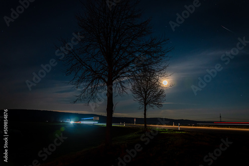 Langzeitbelichtung Atos bei Nacht