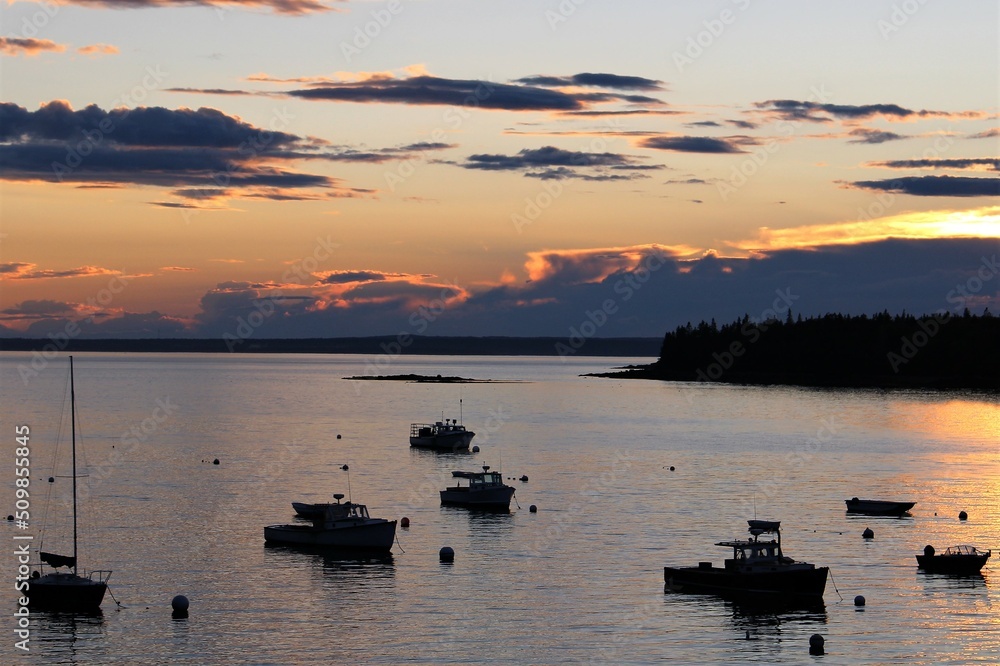 Fototapeta premium Sunset over Seal Harbor in Maine
