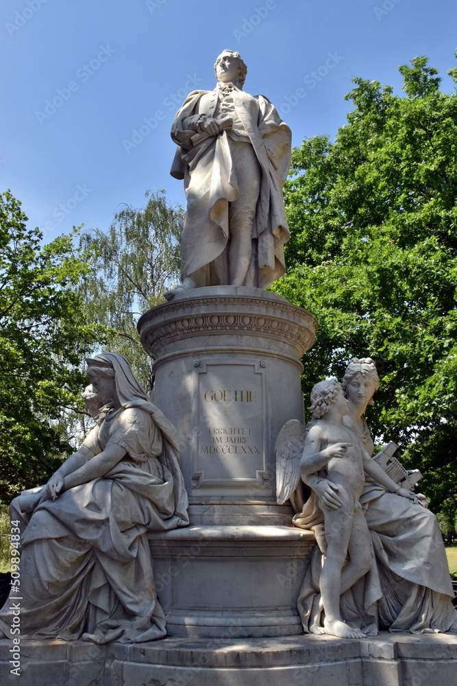 Goethe-Denkmal im Großen Tiergarten in Berlin
