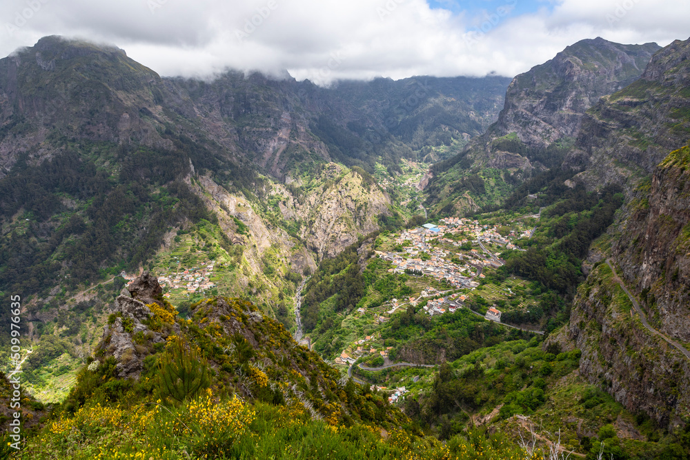 Miradouro da Boca dos Namorados, Curral das Freiras, Madeira, Portugal