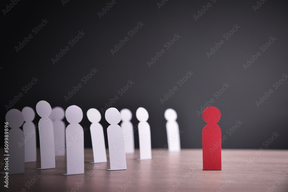 Ταπετσαρία Racial discrimination concept cutouts of people and a different one