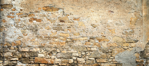 Banner Wand, alte Mauer aus Natursteinen © Tom Bayer
