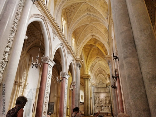 La magnifica Sicilia! I migliori paesaggi ed i monumenti di: Palermo, Cefalù, Morreale, San Vito lo Capo, Trapani, Erice, Sciacca, Agrigento, le Saline, Siracusa, Etna e Taormina. © francesco