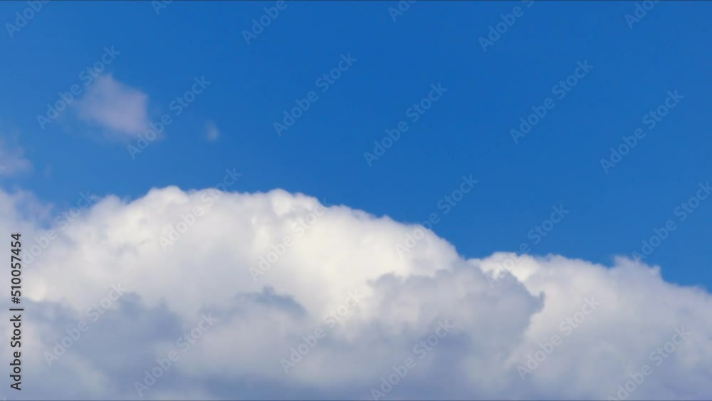 Time lapse, clouds moving in the sky. Scenery of cloud in motion Time lapse, clouds moving in the sky. Scenery of cloud in motion