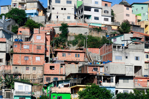 Fotografija Set of houses on the slopes of the hill