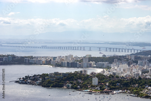 Tableau sur toile Vista aérea da Ponte Rio-Niteroi no estado do Rio de Janeiro