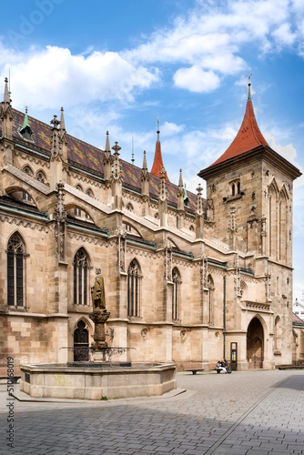 Marienkirche und Kirchbrunnen fountain in the down town of Reutlingen, Black forest, Germany