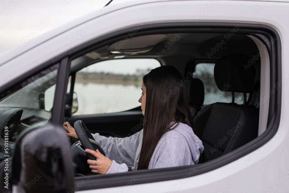teenage girl driving a van teenage girl driving a van