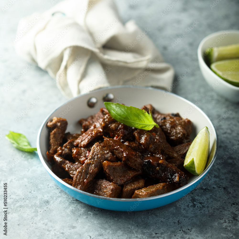 Stir fry beef with fresh lime Stir fry beef with fresh lime