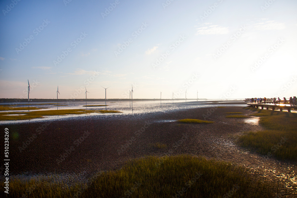 Fototapeta premium Taiwan, Taichung, West Coast, attractions, Gaomei wetlands, parks, windmills