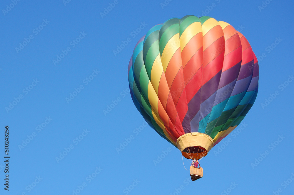 Naklejka premium Vivid and Colorful Hot Air Balloon