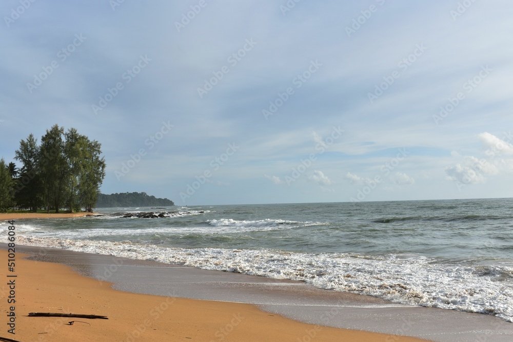 Thailand - Ocean - Wellen - Felsen - Strand
