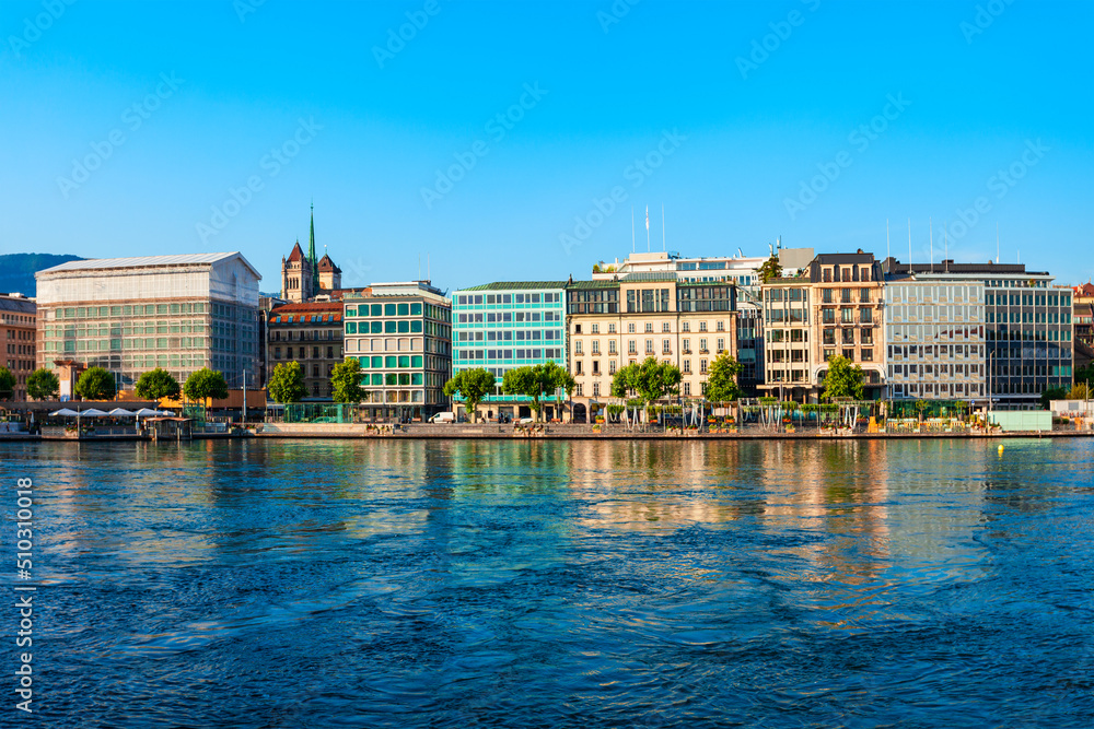Fototapeta premium Geneva panoramic view in Switzerland