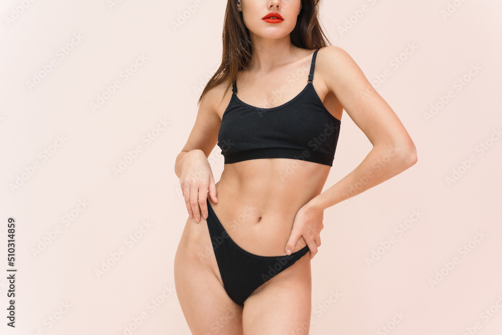 Fototapeta premium A diverse couple came to a session with a psychologist. Relationship problems, avoiding divorce