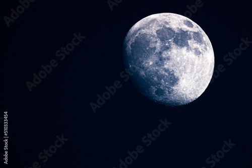 La Lune © Pierre-Yves Ruelland