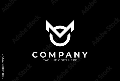 Initial MO or OM modern and minimalist logo design