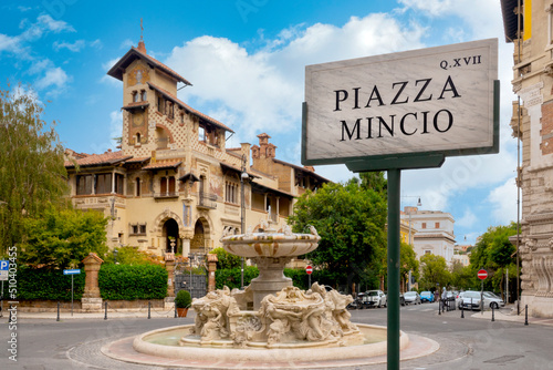 Fontana delle Rane e Villino delle fate