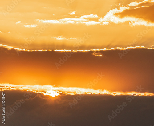 Fototapeta Naklejka Na Ścianę i Meble -  sunset with clouds and landscape