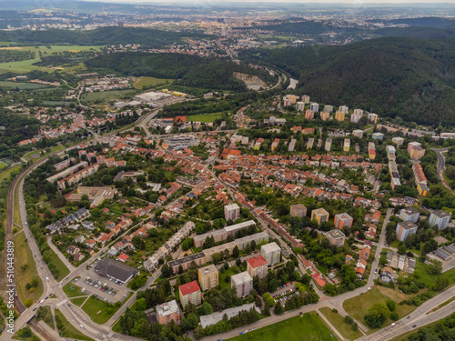 Brünner Stadtteil Bistrz von oben im Frühling