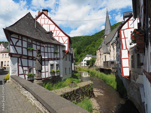 Monreal ist eine Ortsgemeinde im Tal der Elz im Landkreis Mayen-Koblenz im Land Rheinland-Pfalz photo