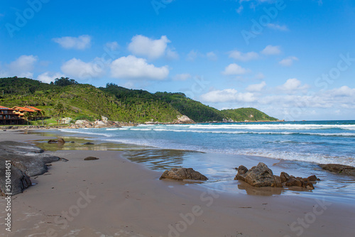 costa verde da praia de Mariscal em Santa Catarina, Brasil
